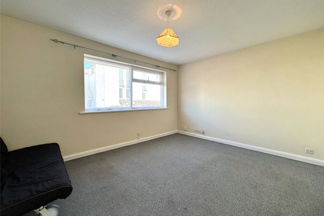 Riverside Court, Dorking photo 2