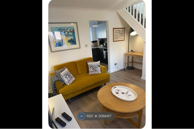 2-bed semi-detached on Barchams Yard, Sheringham, North Norfolk, £1,200/mo