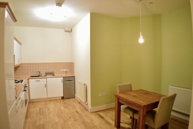Flat to rent in Woolcarder's Court, Cambusbarron, Stirling