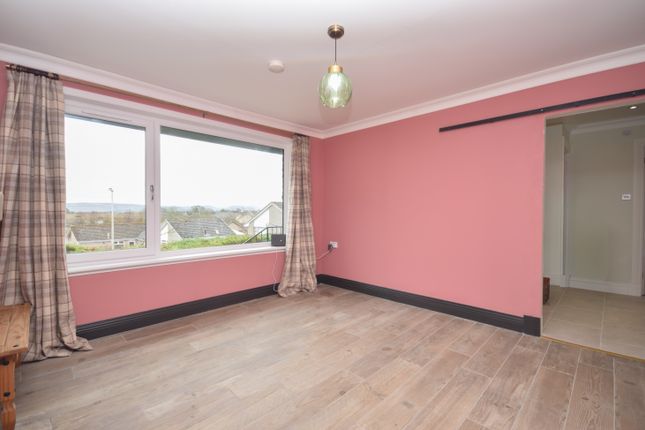 5, Kinpurnie Drive, Blairgowrie photo 4
