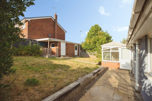 2, Freckleton Drive, Greater Manchester photo 2