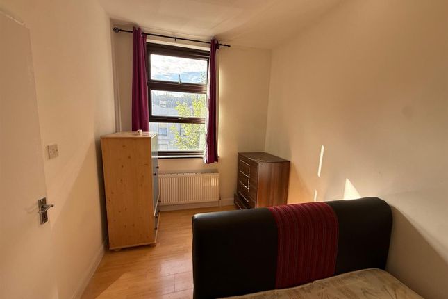 Flat C, 107, Fonthill Road, London photo 5