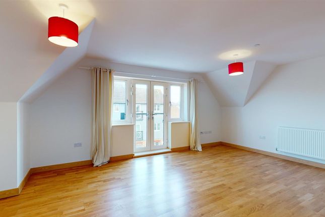 Flat to rent in Westmeads Road, Whitstable