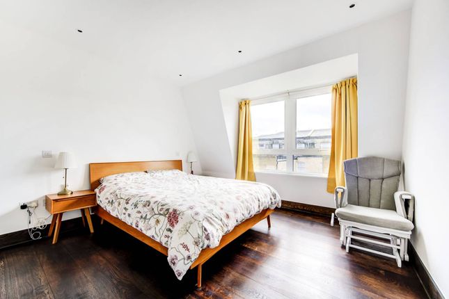 Thumbnail Flat to rent in Logan Place, Kensington, London