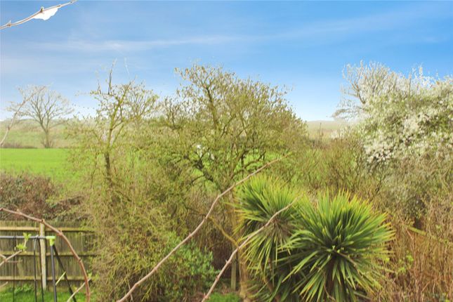 19, Queensway, Kent photo 4