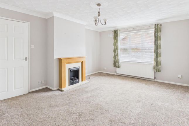 Alexandra Way, Downham Market photo 4