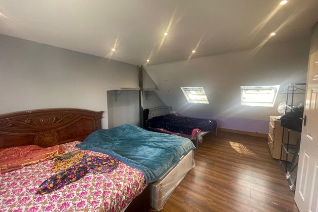 Double Bedroom For Rent