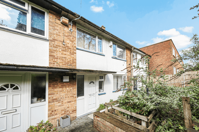 Thumbnail Terraced house for sale in Shrewsbury Lane, London