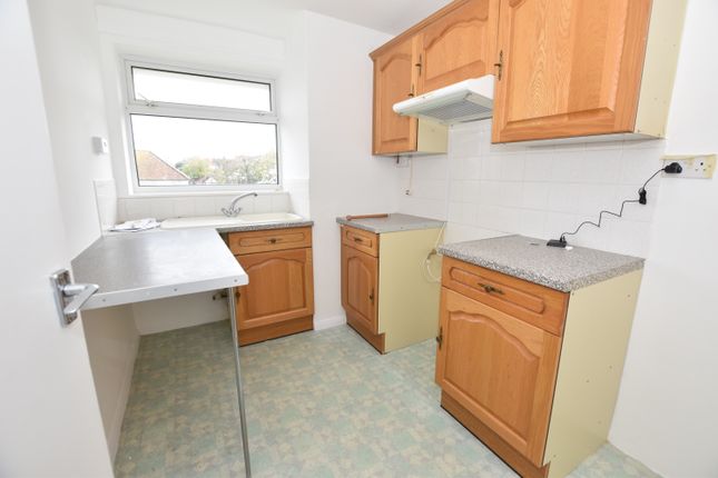 Flat for sale in Northumberland Avenue, Cliftonville, Margate