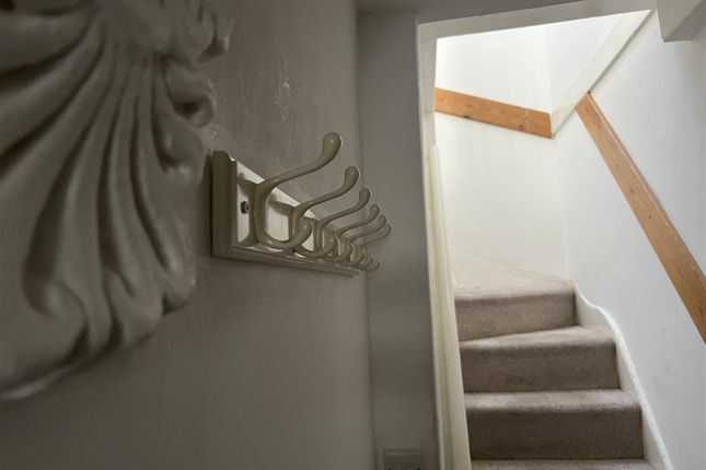 3, Daniel Place, Penzance photo 3