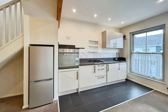 Flat 1, 8-10 Fore Street, Cornwall photo 4