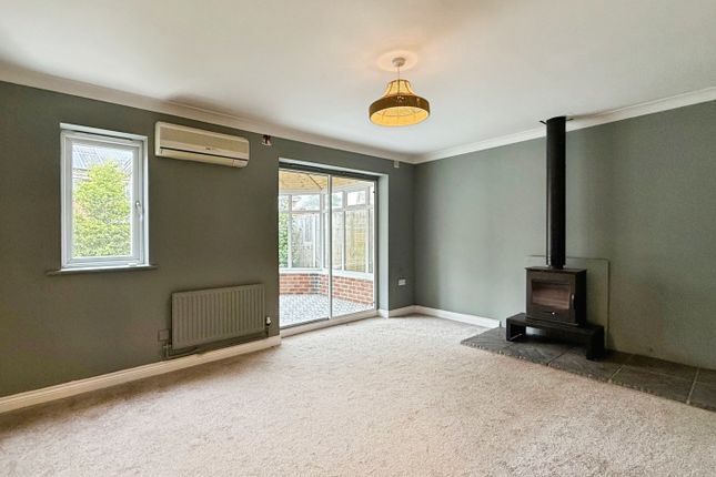 49, Fell Road, Westbury photo 2