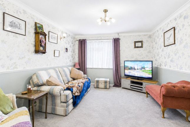 7, Shakespeare Road, Hampshire photo 3