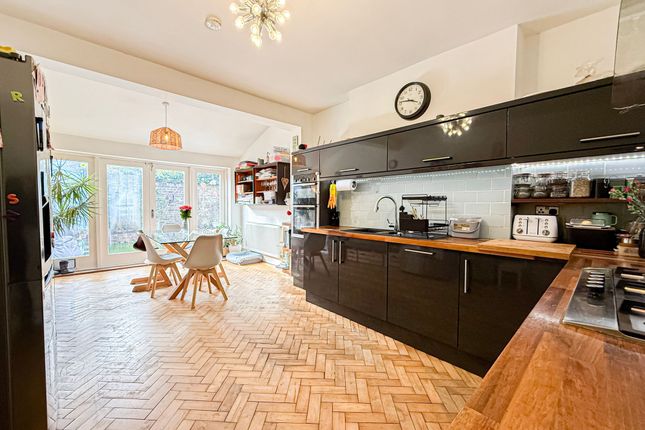 3 Rutland Avenue, Liverpool photo 2