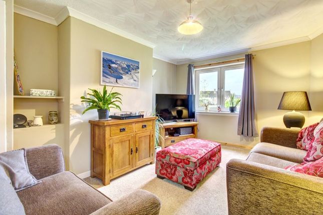 27, Mains Avenue, Helensburgh photo 3