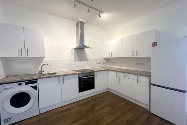Flat 3, 8A, Wesley Buildings, Woodstock Way, Caldicot photo 2