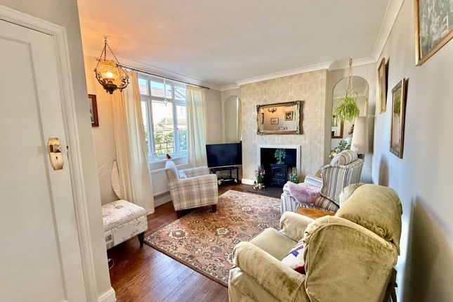 23, Clevis Hill, Porthcawl photo 2