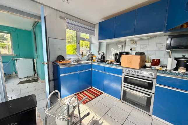 32 Ridgeway, Lydney photo 2