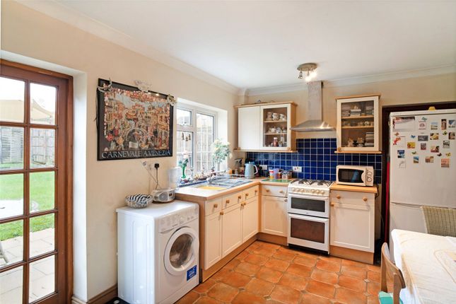 Link-detached house for sale in Sands Close, Broadway, Worcestershire