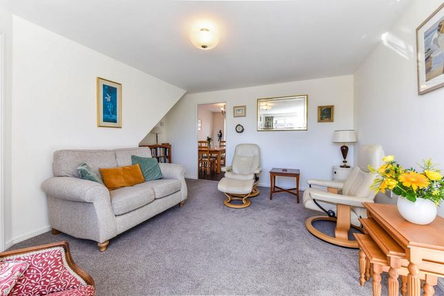 35 Tide Way, Chichester photo 3