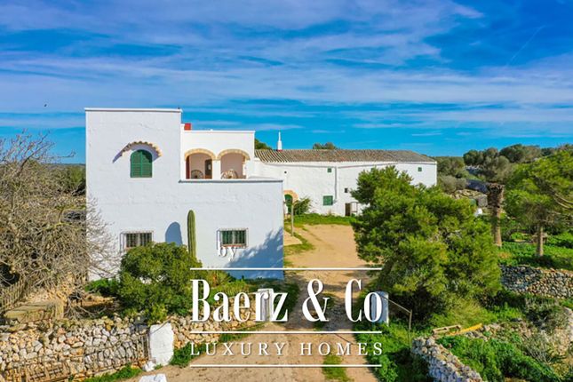 Villa for sale in Ciutadella De Menorca, Balearic Islands, Spain