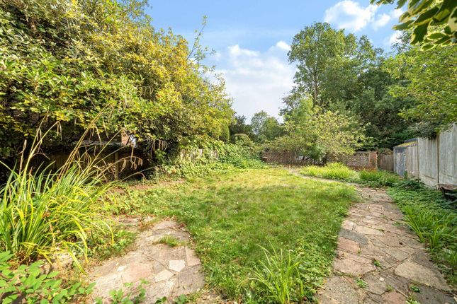 5, Forsyte Crescent, London photo 4