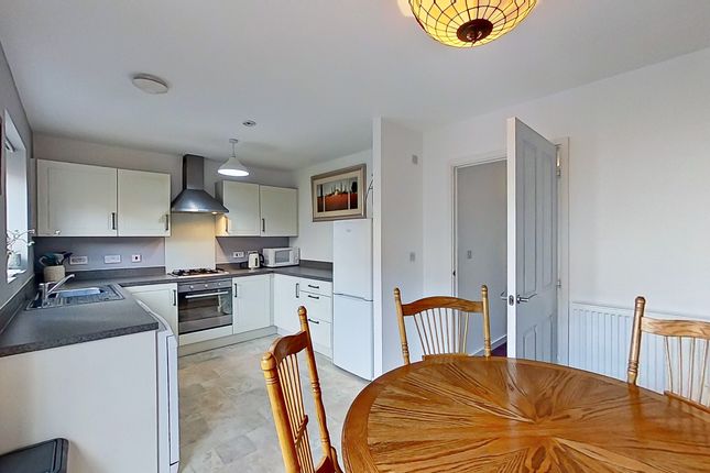8, Rodway Close, Birmingham photo 3
