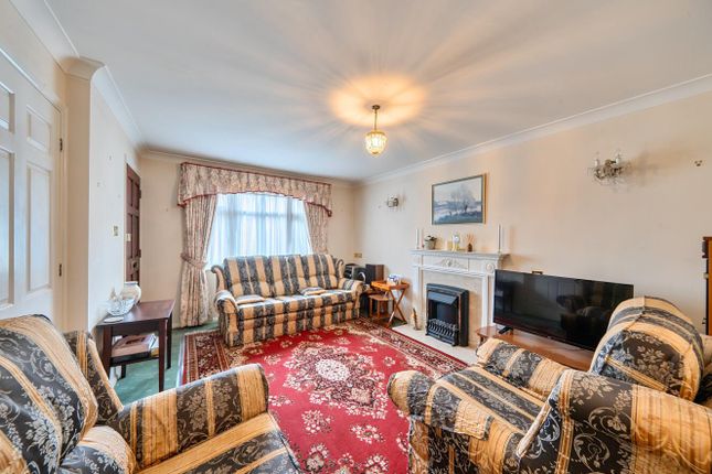 14 Cherchefelle Mews, Green Lane, Stanmore photo 2