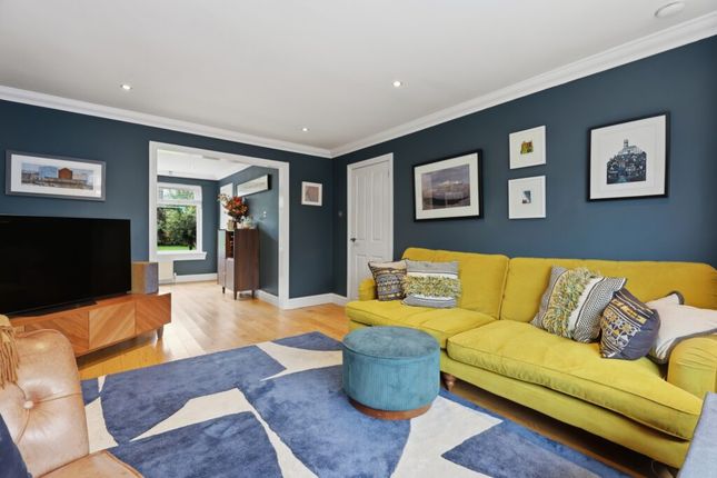 7, Heather Avenue, Clydebank photo 4