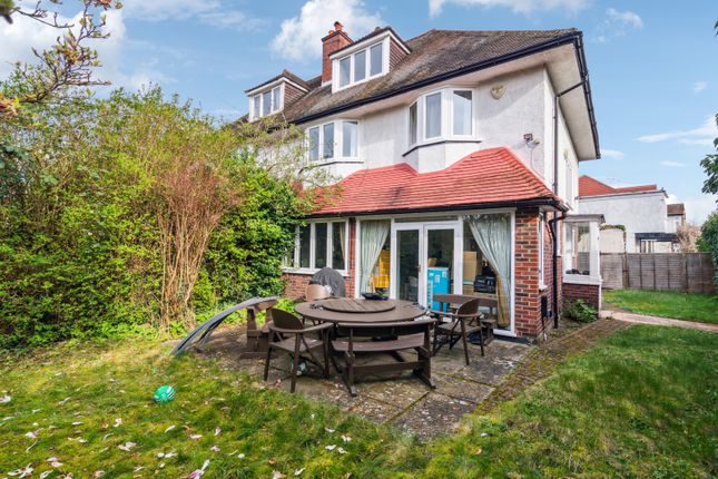 Property to rent in Chesterfield Road, Chiswick