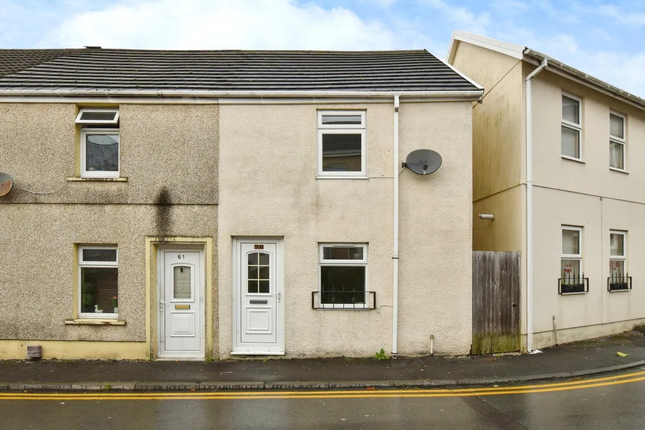 63, Llanelli photo 2