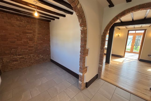 Olden Cottage, Chapel Road, NORWICH photo 3