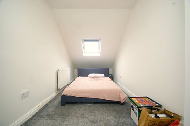 Flat 4, 15, Cliftonville Avenue, Margate photo 4