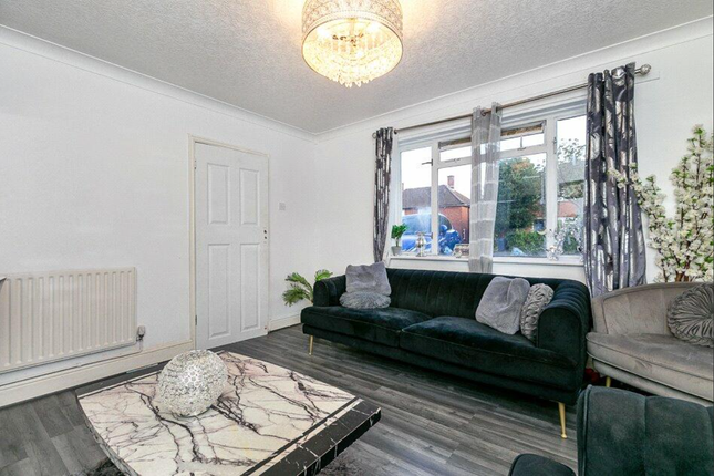 57, Headley Drive, London photo 2