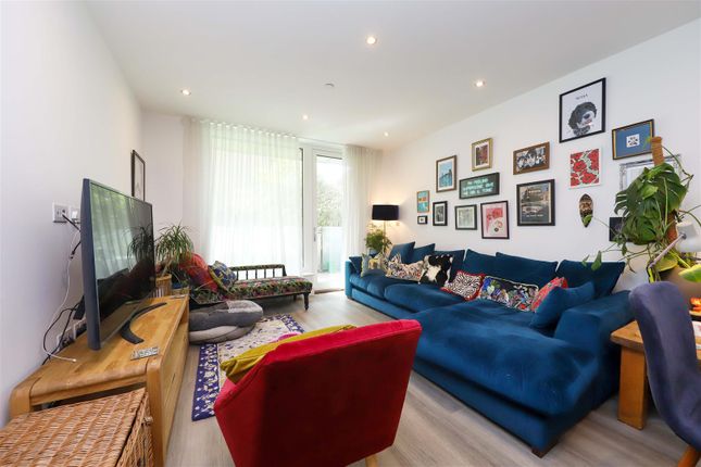 Flat 2 Broughton Court, 4a Garnet Place, West Drayton photo 3
