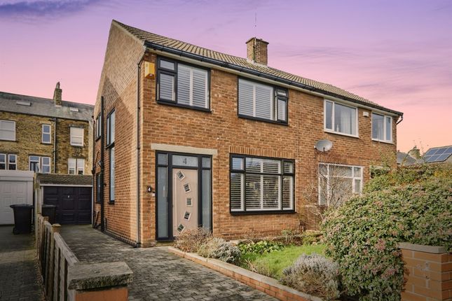 3-bed house on 4, Arncliffe Garth, PUDSEY, £300,000