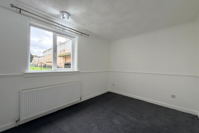 Easterhouse, Glasgow photo 4