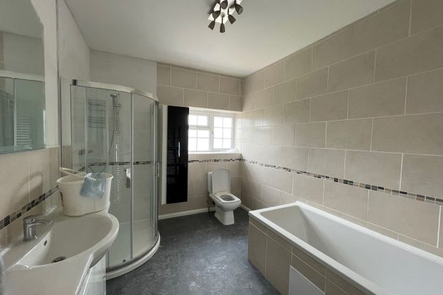 2-4, William Street, SITTINGBOURNE photo 2