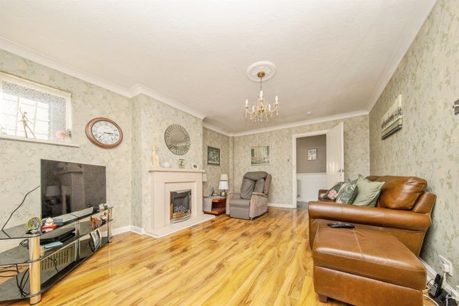 Hartlands, Coan Avenue, CLACTON-ON-SEA photo 3