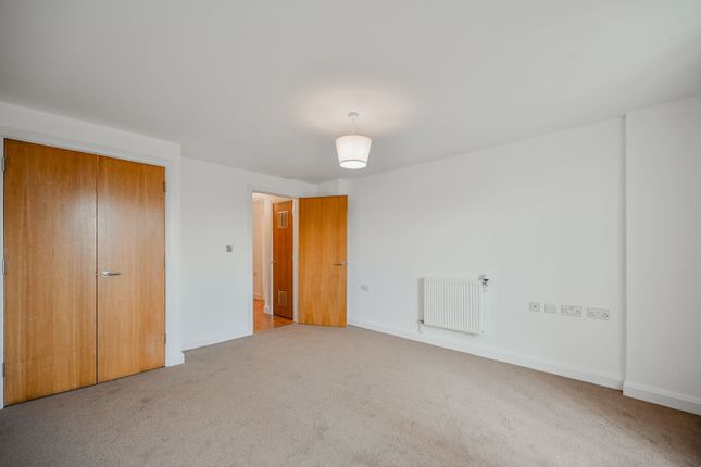 Oberon Court, Forest Gate photo 4