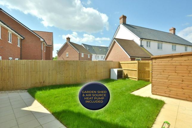 12, Platinum Way, Corfe Mullen photo 2