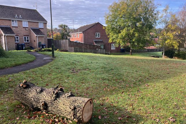 12, Larch Way, Haywards Heath photo 2