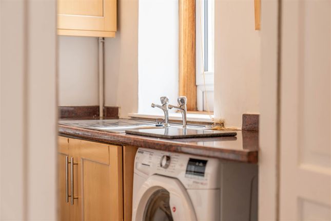 Flat 3-, Taymount, Gas Brae, Perth photo 2