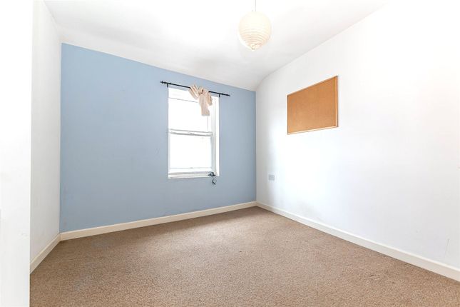 Flat to rent in Lower Ashley Road, St. Agnes, Bristol