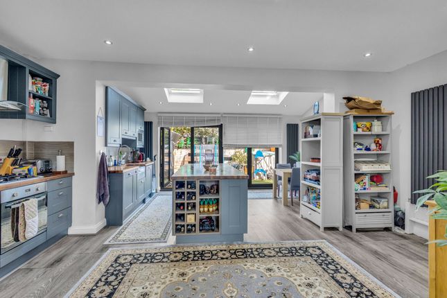 22 Kingfield Street, London photo 4
