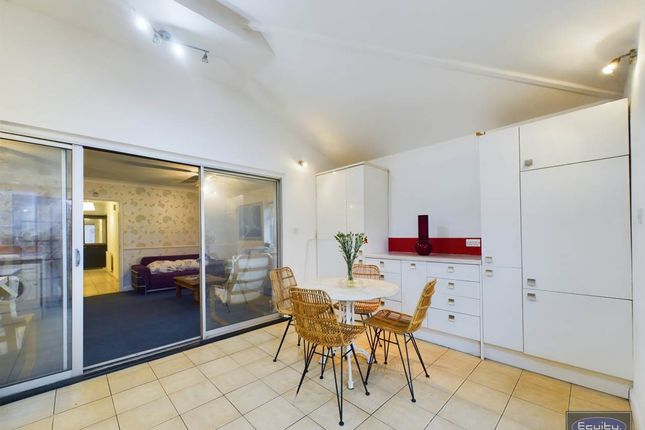 Kitchen (3)