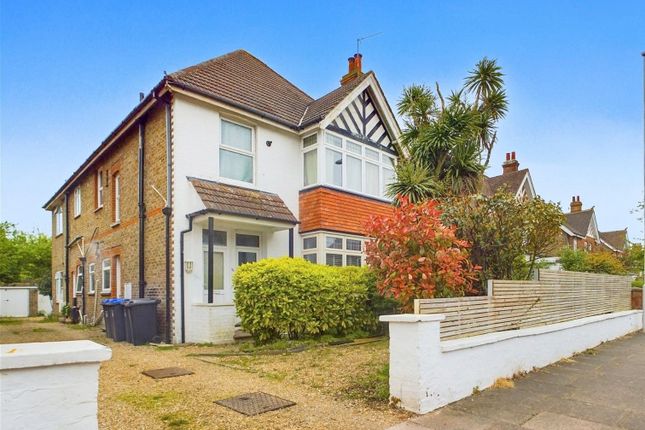 Thumbnail Flat for sale in Cissbury Road, Broadwater, Worthing