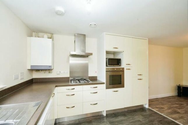 18, Hercules Road, CALNE photo 4