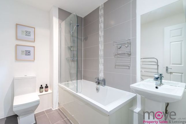 Flat for sale in Clarence Parade, Town Centre, Cheltenham
