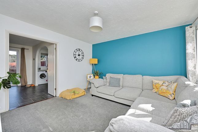 10, Nelson Crescent, Swaffham photo 3